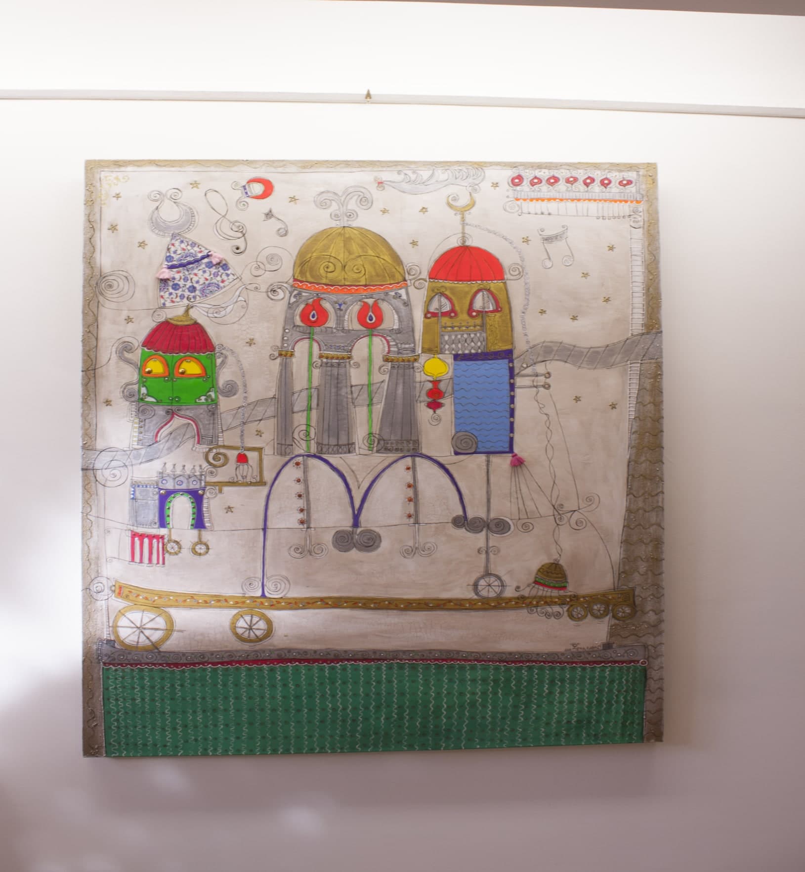 Düşler Sahnesi II, 2014, Seramik rölyef, sıraltı boyama, sırlama ve altın yaldız