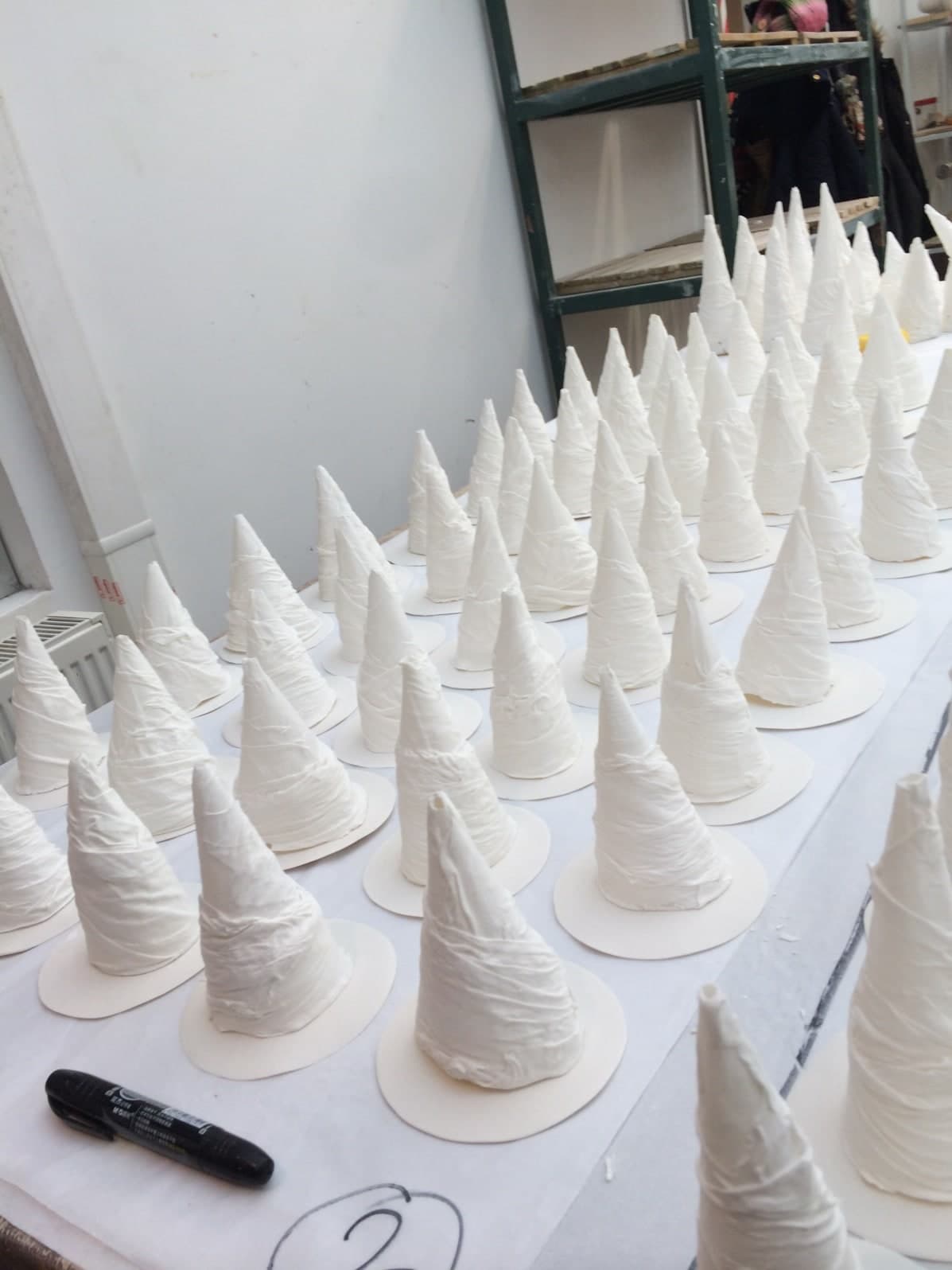 Fırtınalar Şehri — Üretim, 2015, Porselen